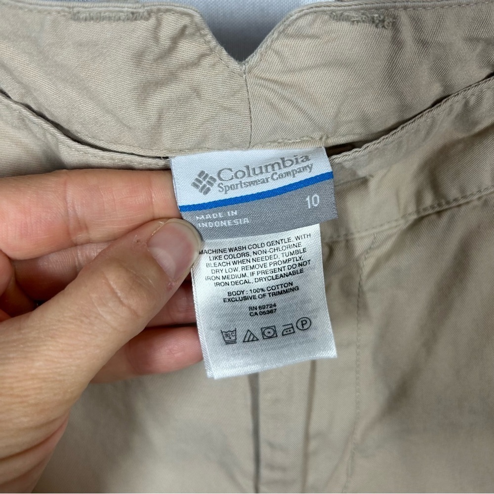 Columbia | 100% Cotton Khaki Bermuda Shorts Hiking Light Tan Women’s Size 10 - Picture 8 of 11